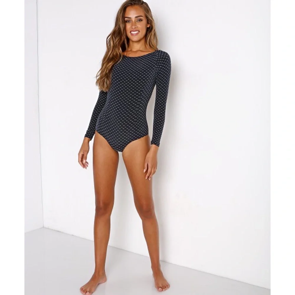 Seea Mimi Surf Suit Antibesワンピース水着サーフスーツ Free People x Seea Mimi Surf Suit One Piece Swimsuit Nile $150